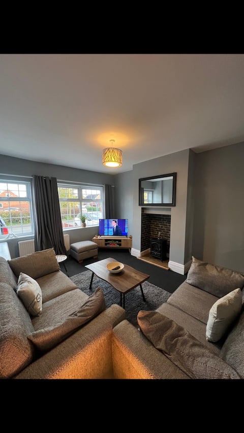 Top Airbnb: The house with a view. in Warrington