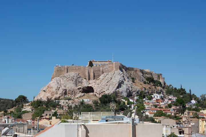 Avra – Premium Acropolis view – Family bedroom