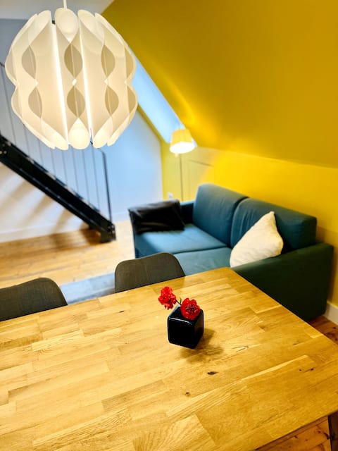 Top Airbnb: Duplex flat, quiet, balcony, in Würzburg