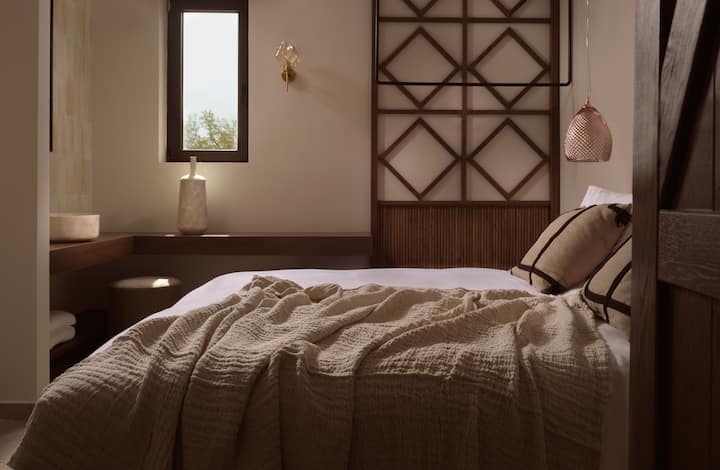 Mipangilio ya vyumba viwili vya kulala, iliyo na bafu la chumbani. 