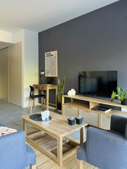 Top performing Airbnb: Impeccable loft with a garage, very conveniently located. in Tigre