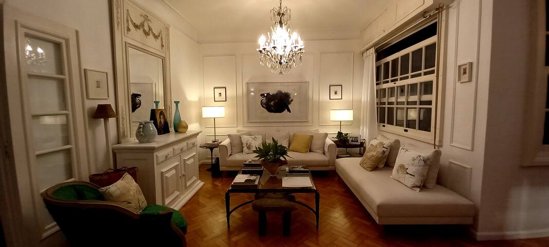 Apto no Leblon uma quadra da praia gallery image 3