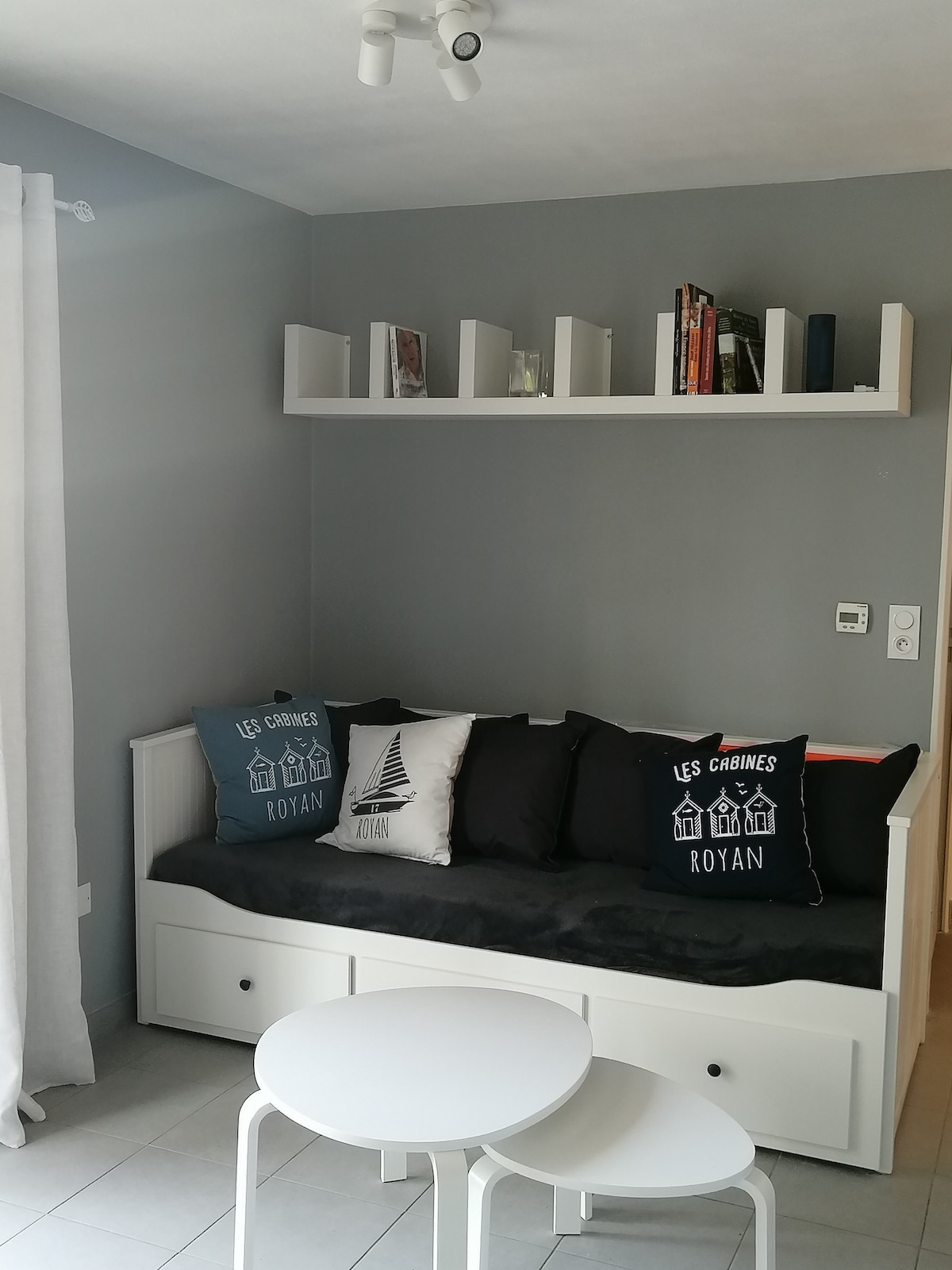 Top performing Airbnb: 3-star one-bedroom flat with a shaded balcony in Saint Georges De Didonne