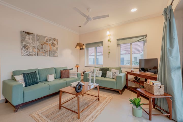 Living room image 4