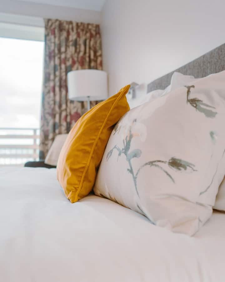 King Room With Private Hot Tub And Balcony - Lossiemouth