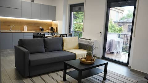 Top Airbnb: Adventure apartment in city center in Korçë