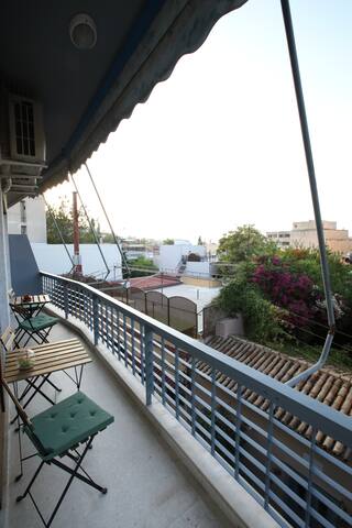 Modern 2BA next to Acropolis gallery image 4