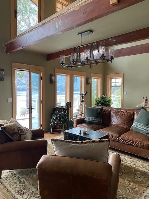 Wrangel Narrows Waterfront Home