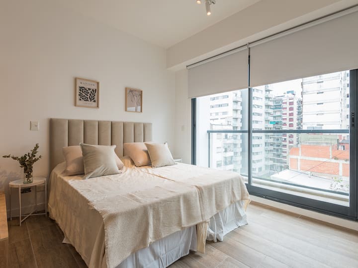 Ambienti i dhomës së gjumit