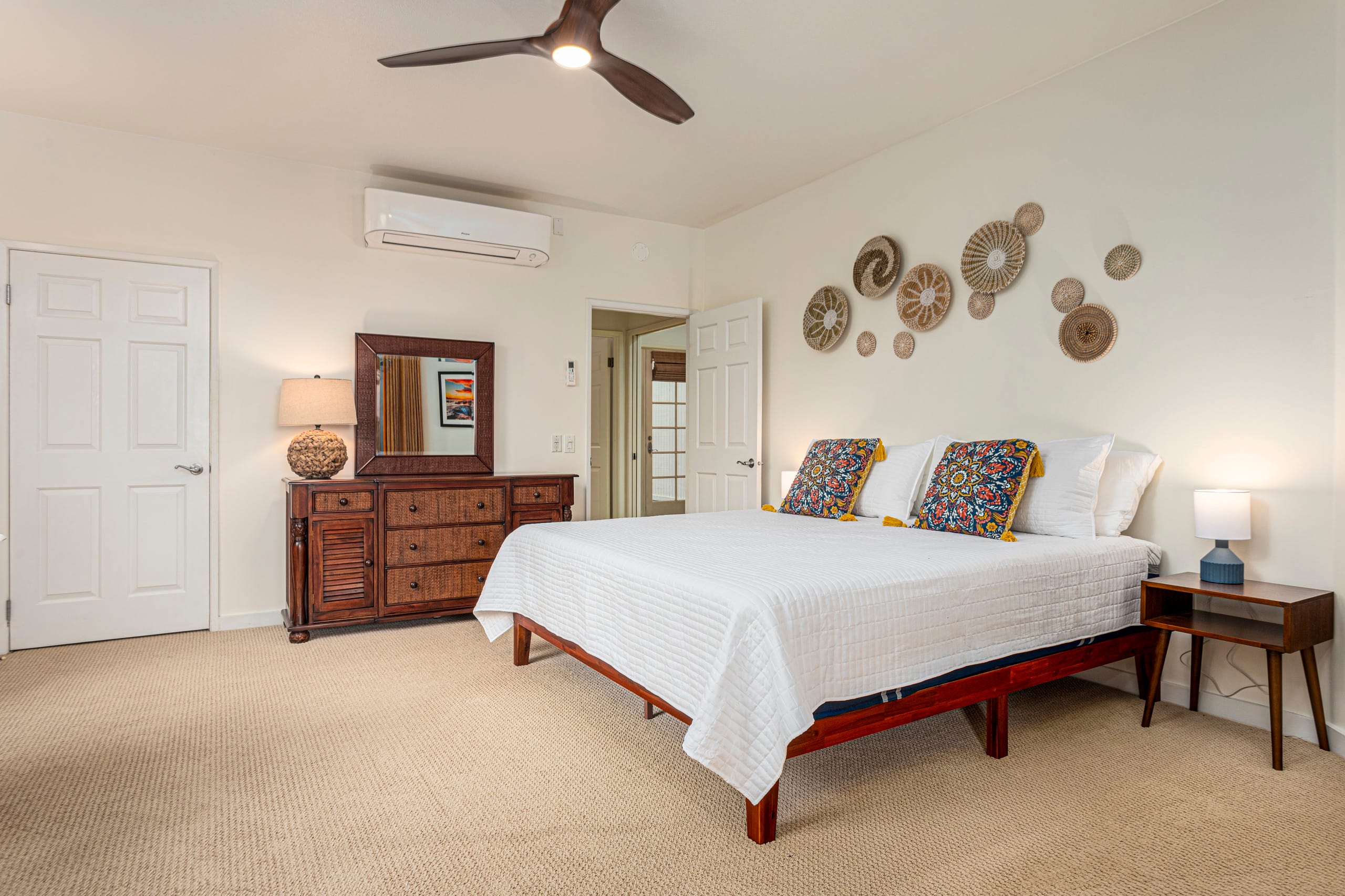 Tranquil, Spacious 1-BD 1-BA, AC, Pool, Hot Tub - Image 17