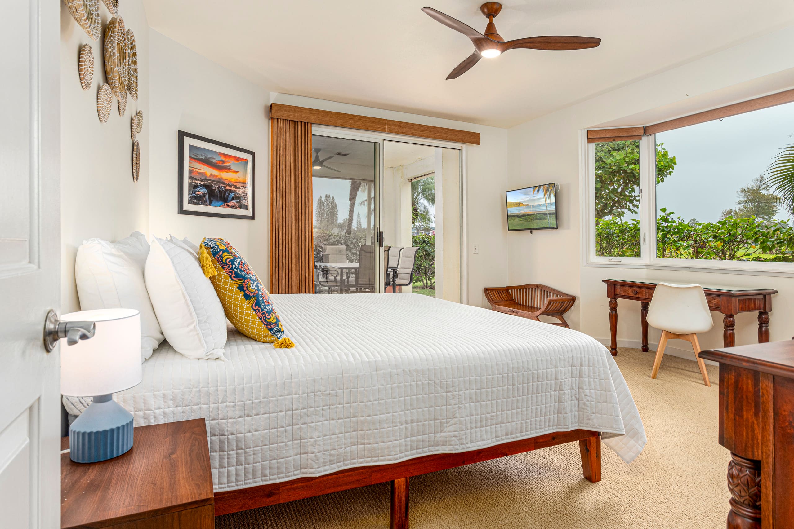 Tranquil, Spacious 1-BD 1-BA, AC, Pool, Hot Tub - Image 14