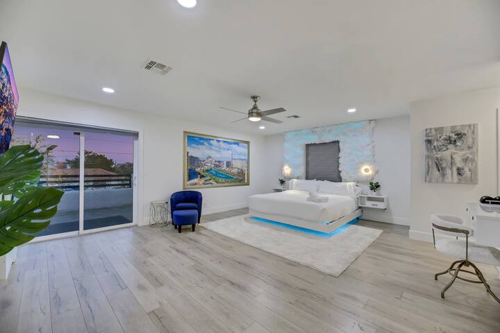 Ultimate Family Getaway Pickleball Heated Pool gallery image 5