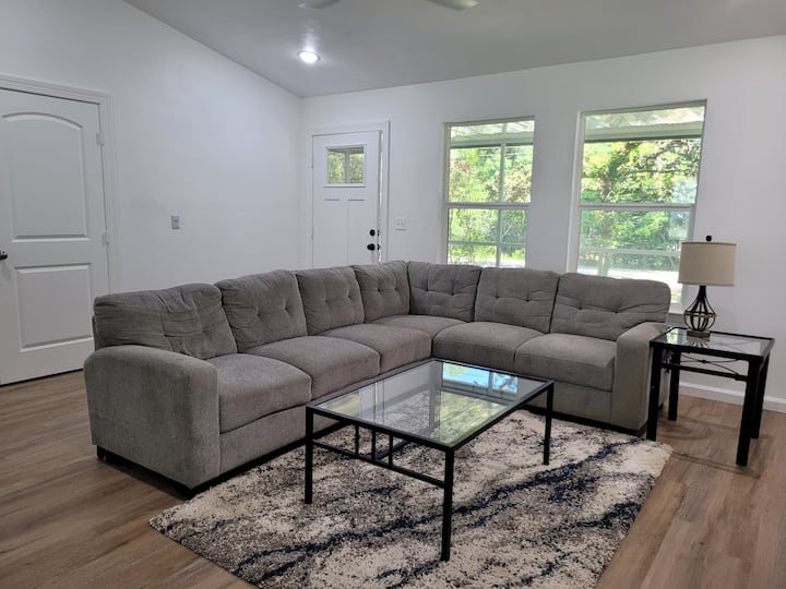 (4br/2ba) New House With A Screen Room (4704) - Tallahassee, FL