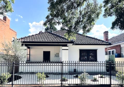 Aveline Cottage