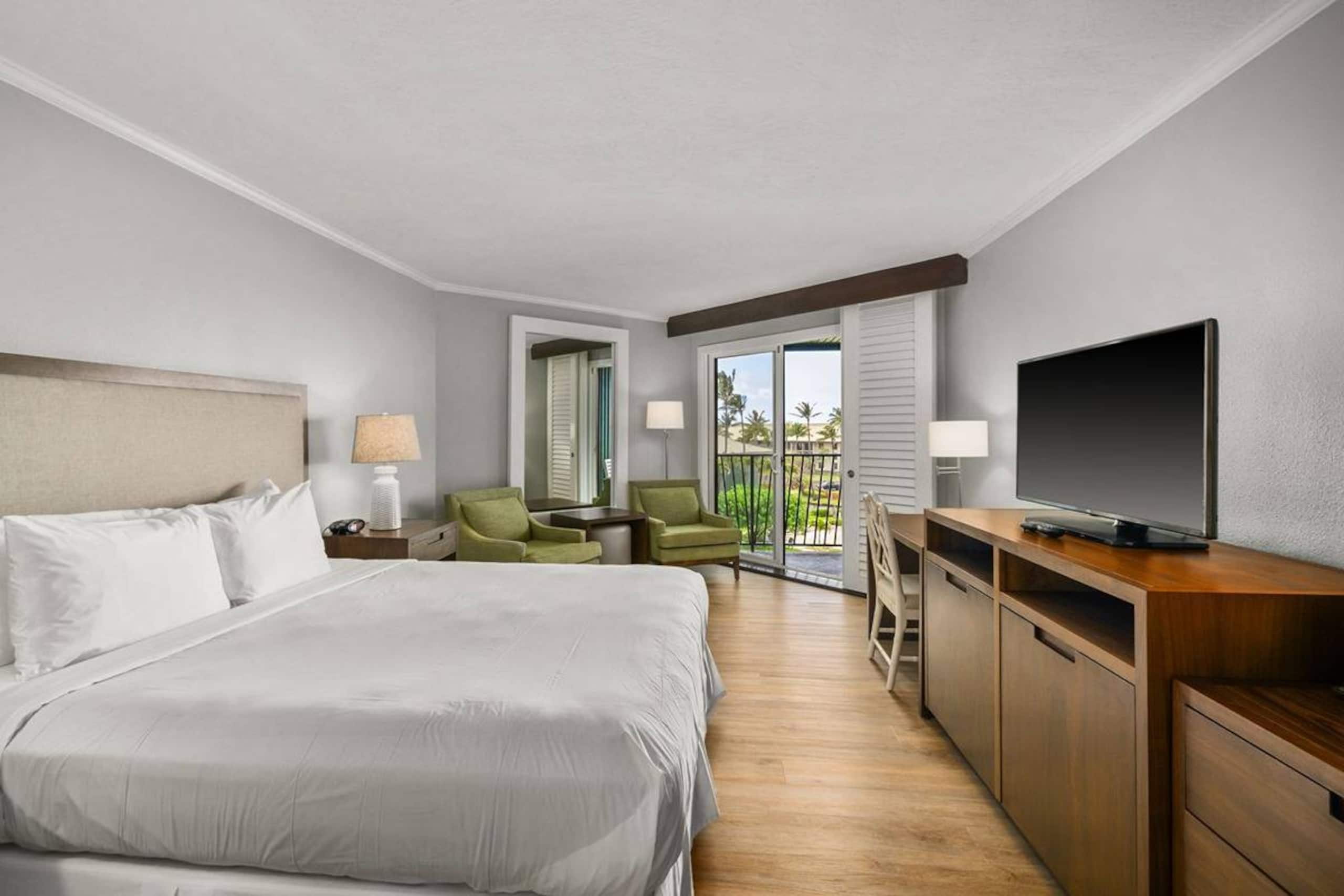 Resort in Lihue · ★4.89 · 1 bedroom · 1 bed · 1 private bath - Image 3