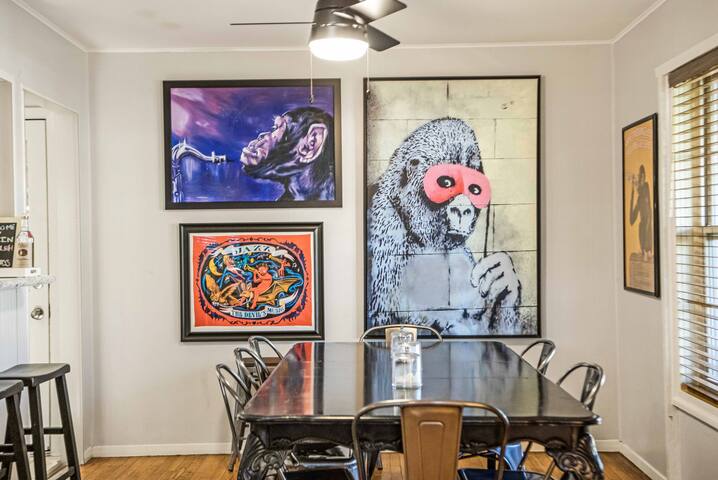 Gorilla House – Backyard Oasis