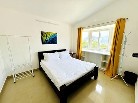TJH Mountain View 3 bhk Villa - Family Haven!
