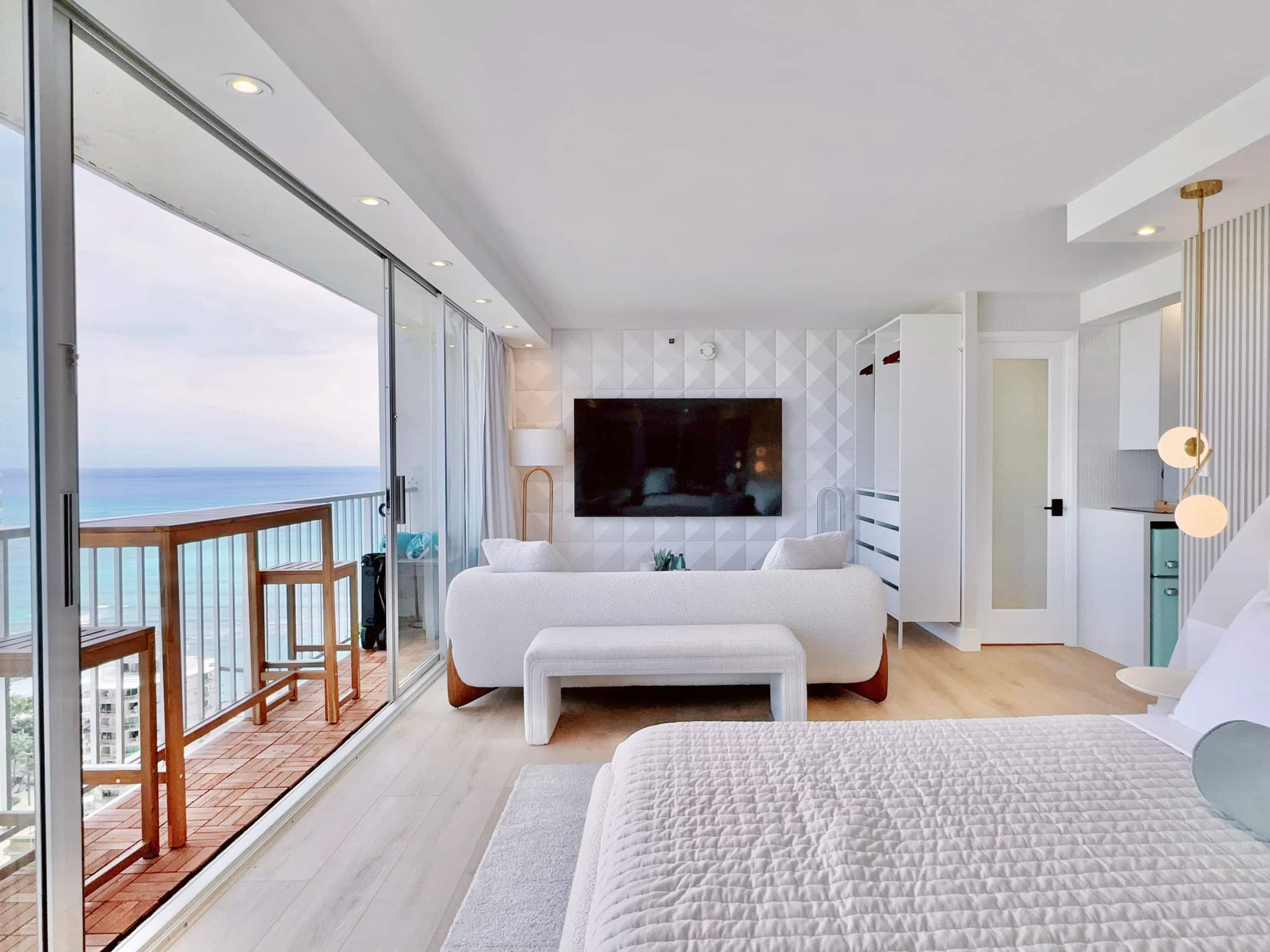 Top FL-Luxury Ocean View King Suite-Waikiki Beach~ - Image 14