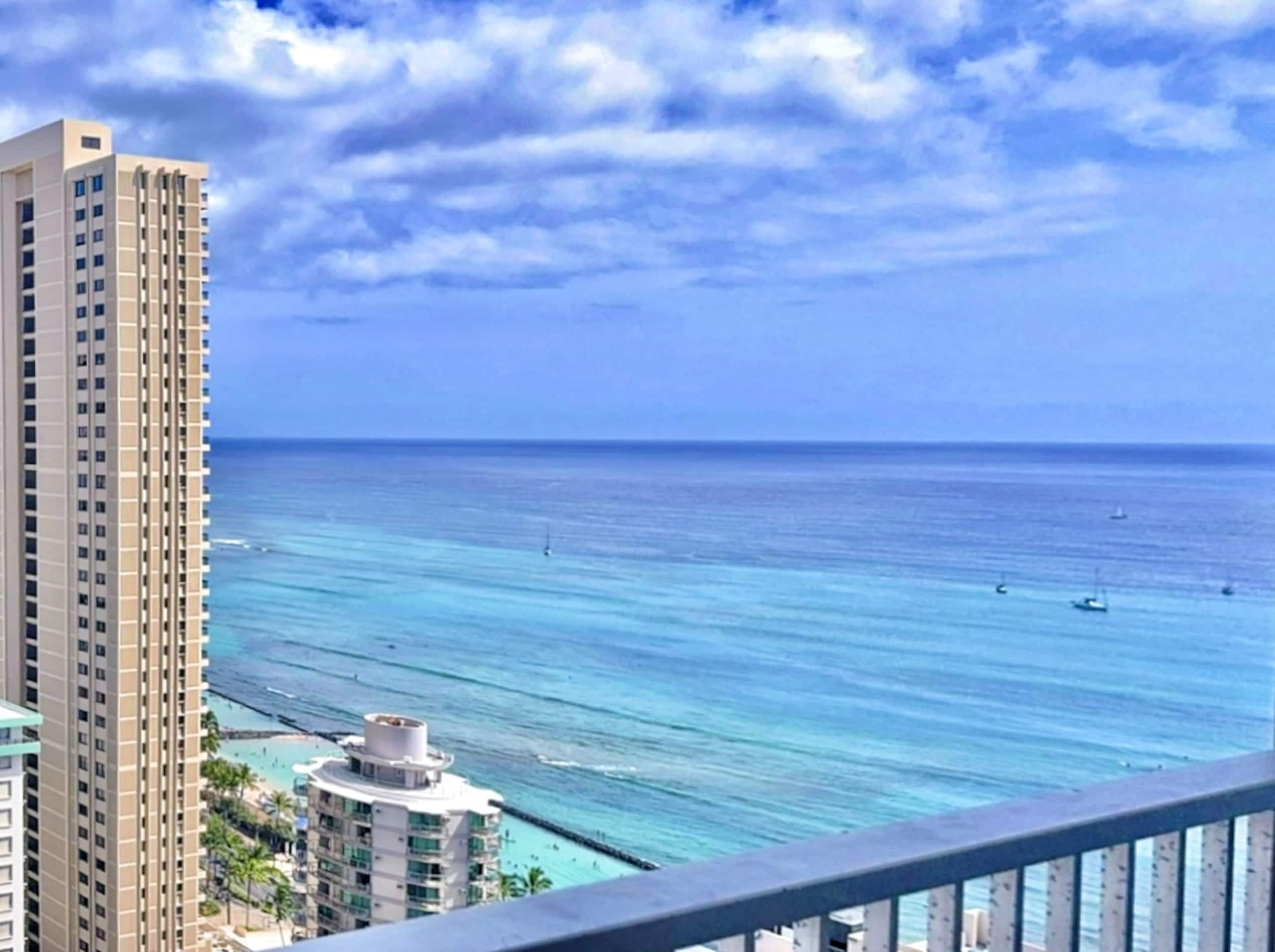 Top FL-Luxury Ocean View King Suite-Waikiki Beach~ - Image 5
