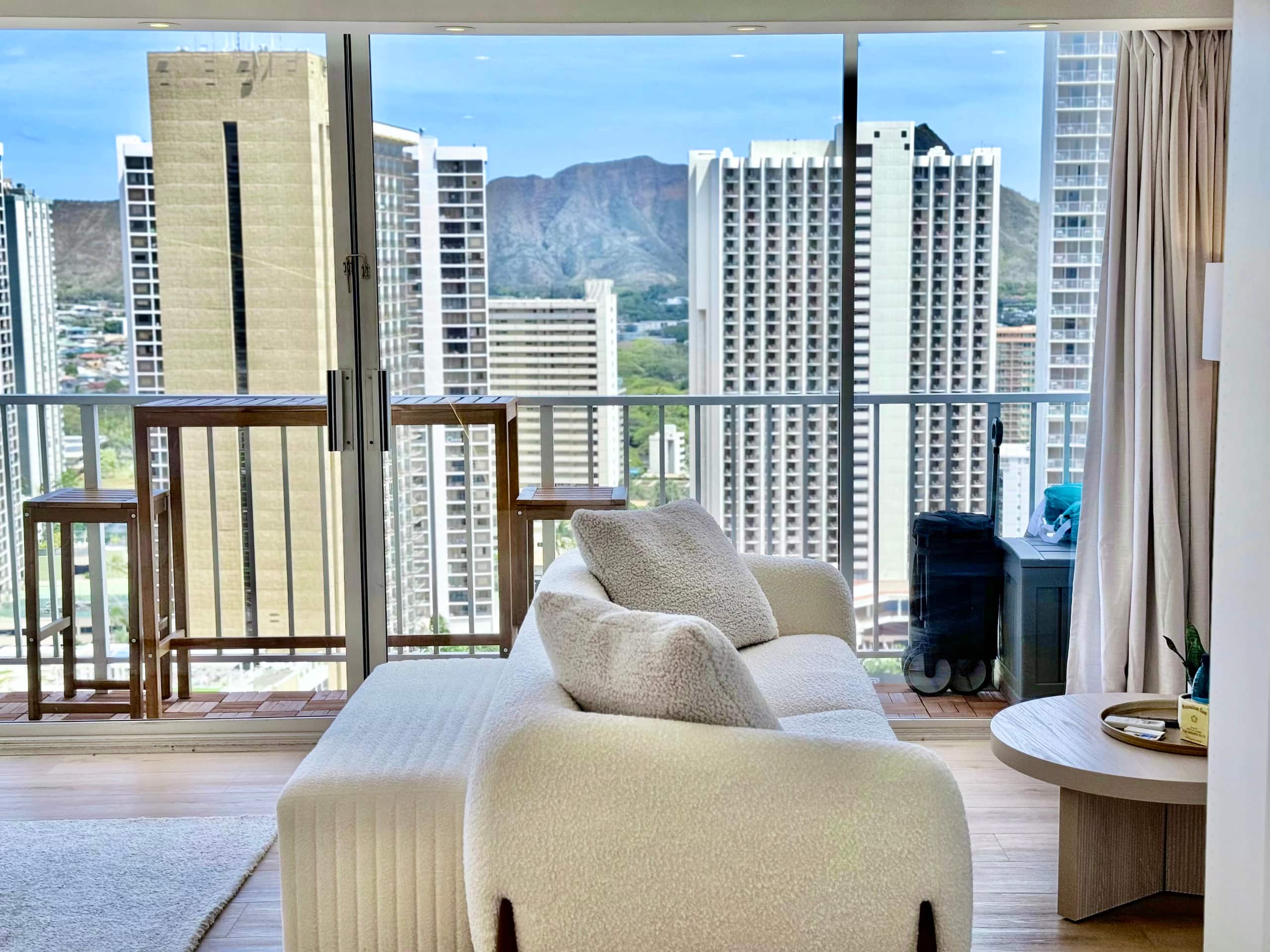 Top FL-Luxury Ocean View King Suite-Waikiki Beach~ - Image 3