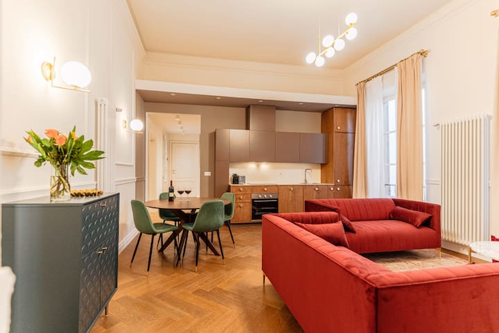 Luxury Secret Garden View