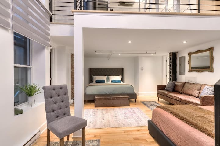 Entire Floor Loft | 2 combined units, Old Montreal
