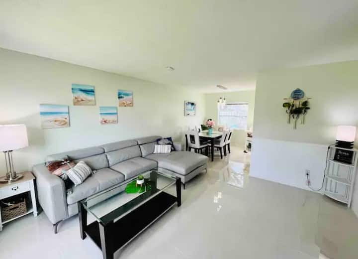 Seabreeze Garden Oasis,jacuzzi,golf, Mins->beaches - Pinellas Park, FL