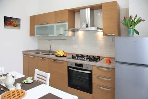 Top Airbnb: Apartment for 6 guests to rent in Monopoli, Puglia a Monopoli