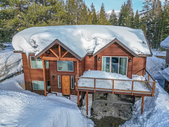 Modern 4/2.5 Chalet—lake Baron @ South Lake Tahoe - South Lake Tahoe, CA