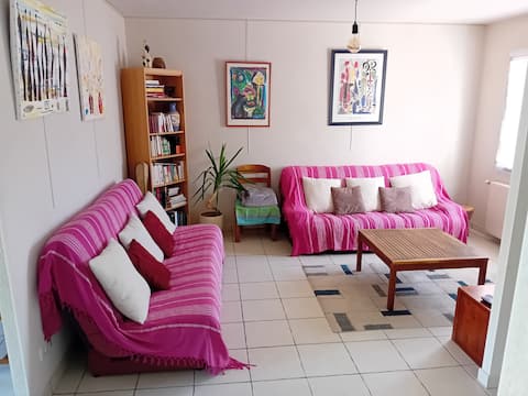 Popular Airbnb listing: Quiet house near the city center in La Roche Sur Yon
