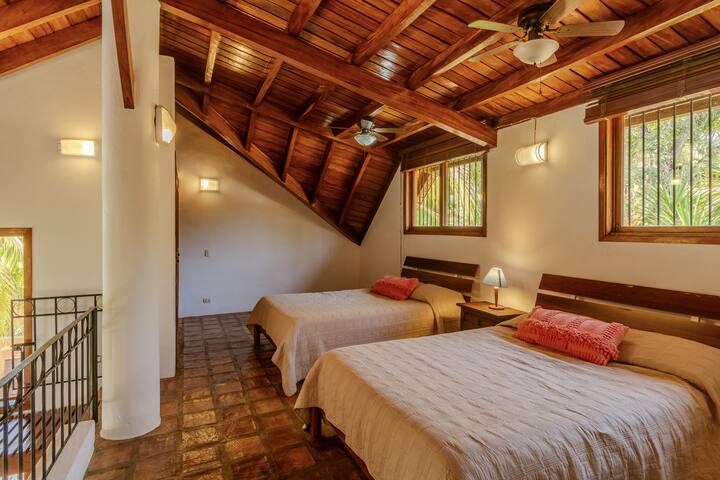 Creati Hogar managed Airbnb listing 3