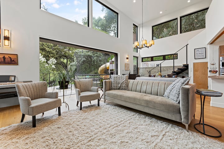 Luxury Retreat- Forest View, Jacuzzi & Trampoline - Topanga, CA