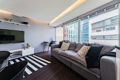 Top Airbnb: Incredible apartment in Palmas. Steps from Polanco in Reforma Social