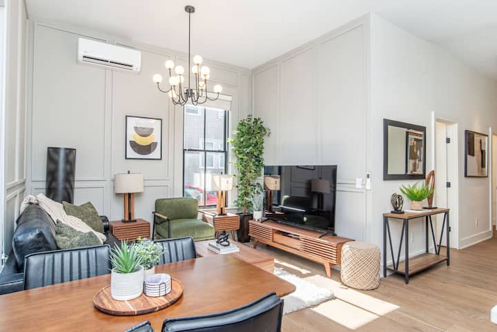 Elegant Chic 2bd- New & Spotless- Walk Everywhere! - Rhode Island