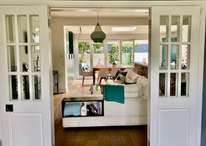 Cosy Home by the Sea