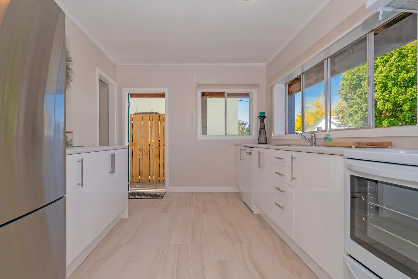 Town Centre Treat
3 Bedrooms, 3 Beds 5