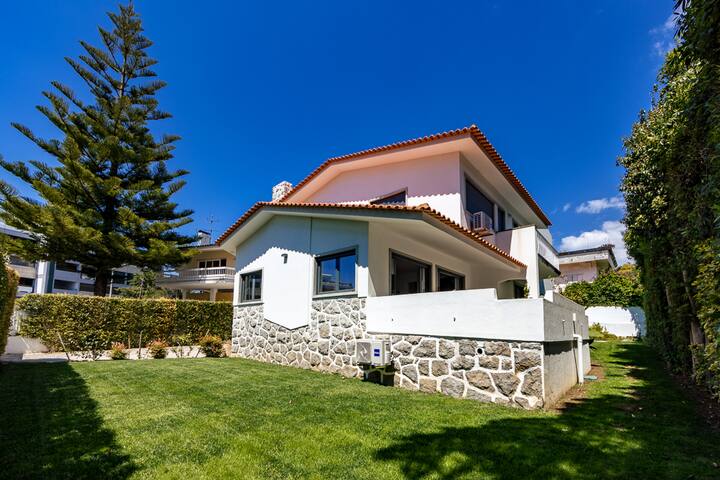 House in the Center of Cascais gallery image 5