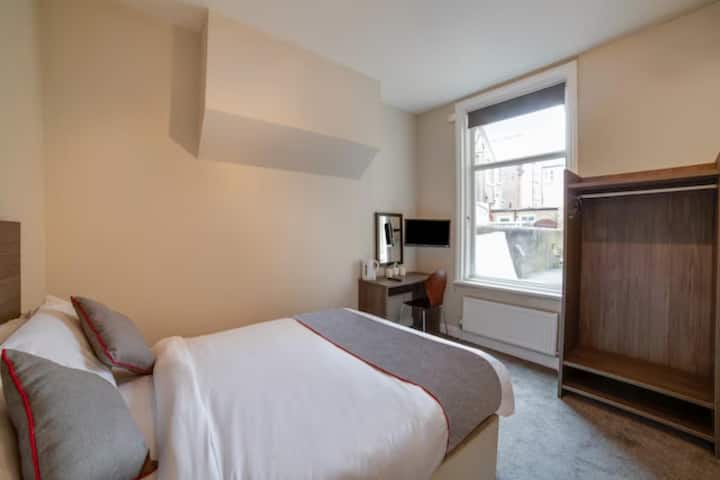 Tequila And Dunlin Rooms Standard Double Room - Southport