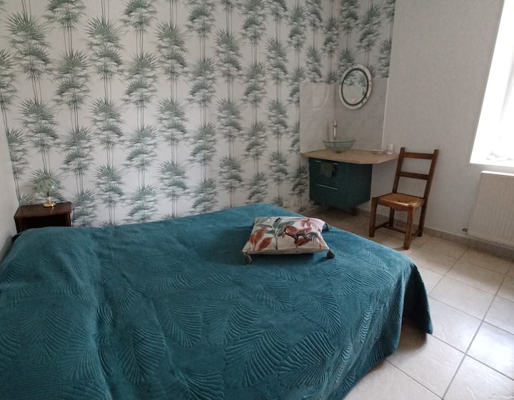 спална соба 2 со место за вода.
