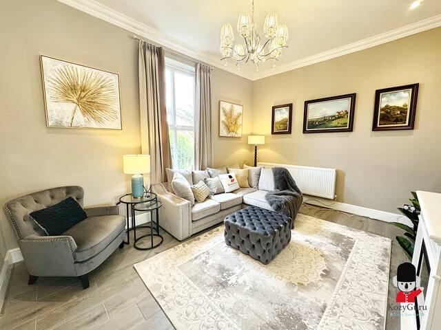 Manchester Dream House 5BR 10ppl 10 mins to City gallery image 2