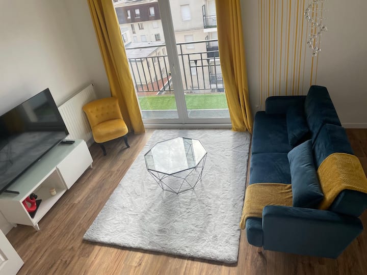 Appartement Proche Paris, Terrasse + Parking Privé - Pierrelaye