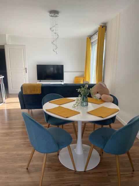 Apartment with terrace and parking