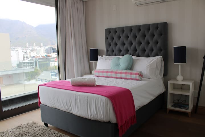 Panorama Pool in the Cape gallery image 2