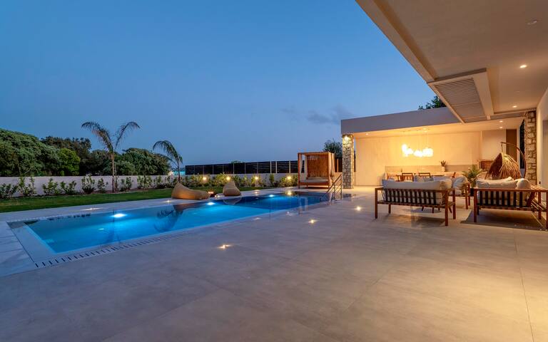 Ruby Paradise gallery image 5