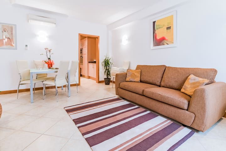 Casa Monte Cristo - Almond Apartment - Lagos, Portugal