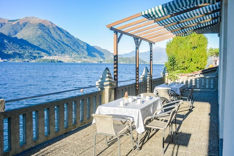 Bellagio Villas Aida Luxury Apt on the Lake