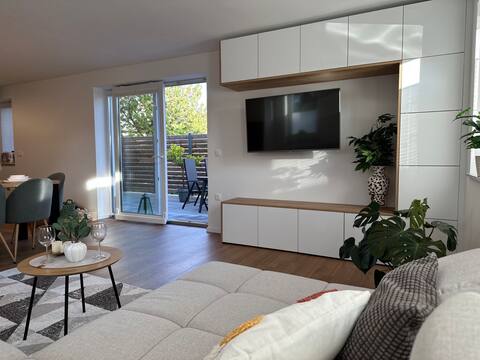 Vila Šenčur (4+1) | Modern & With terrance