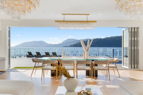 Amazing Mountain view/Private Deck/AC/12 people