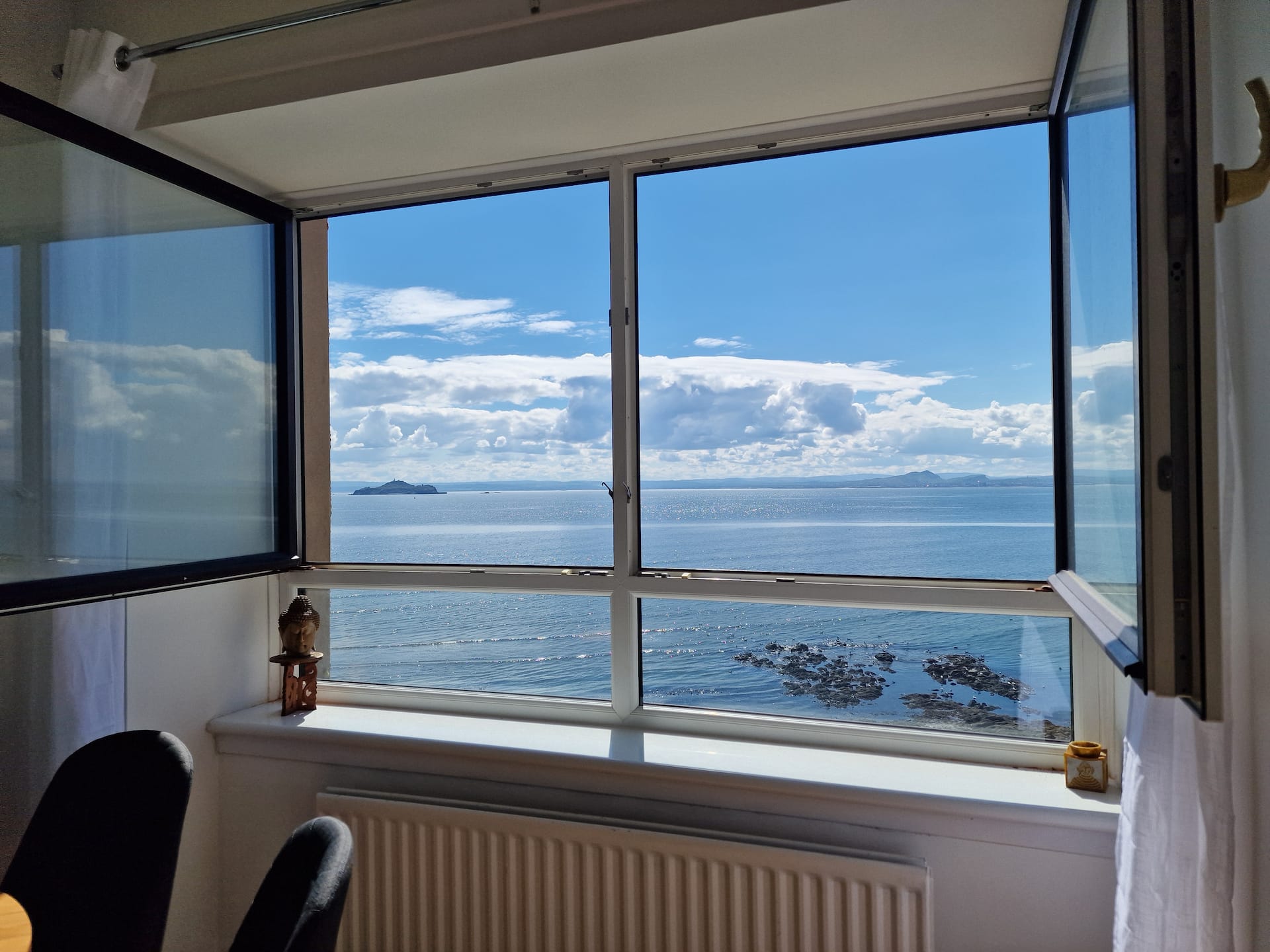 Flat by the sea with great view