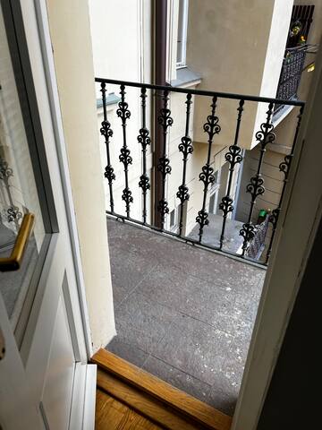 Four reason apartment gallery image 4